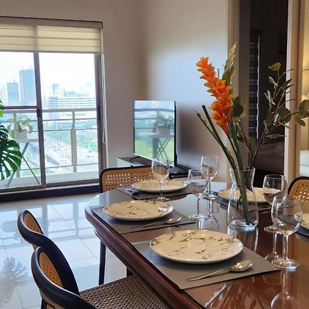 Casa Antonio At Fairway Terraces Family Penthouse 2Br Wi-Fi Nr Golf, Airport, Fort Bgc Manila Eksteriør billede