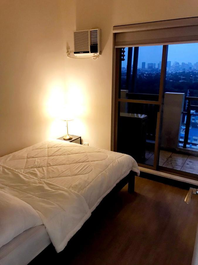 Casa Antonio At Fairway Terraces Family Penthouse 2Br Wi-Fi Nr Golf, Airport, Fort Bgc Manila Eksteriør billede