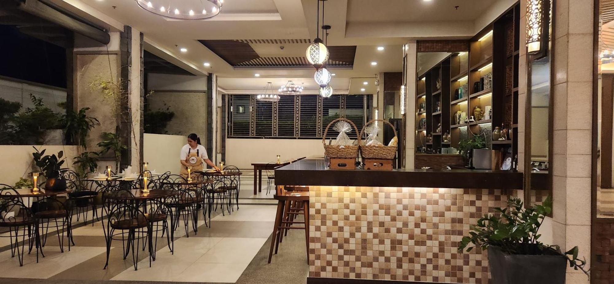 Casa Antonio At Fairway Terraces Family Penthouse 2Br Wi-Fi Nr Golf, Airport, Fort Bgc Manila Eksteriør billede